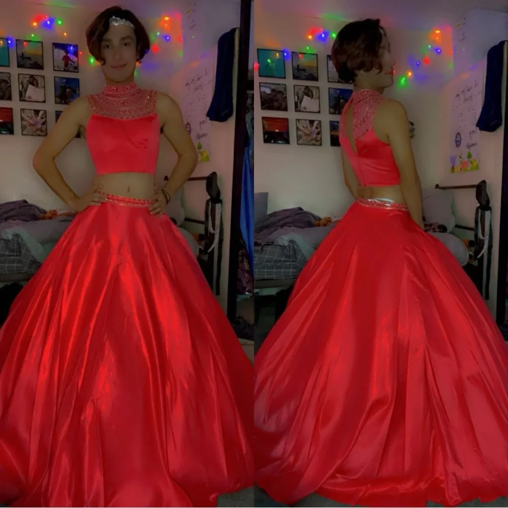 Elegant Peach Evening Gown - Picture 1 of 2